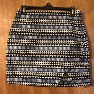 BCBGeneration sz 4 cute blue, black, whitish gray, design skirt w/ zipper (mlb)